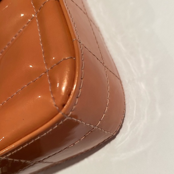 CHANEL PATENT LEATHER CC CHOCOLATE BAR CLUTCH BAG - Picture 10 of 16